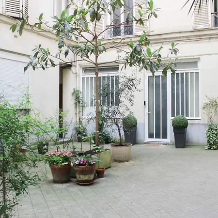 Quiet & Functional Near The Eiffel Tower * Paris
