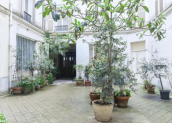 Near The Eiffel Tower * Paris