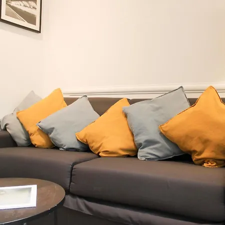 Apartment Near The Eiffel Tower Paris